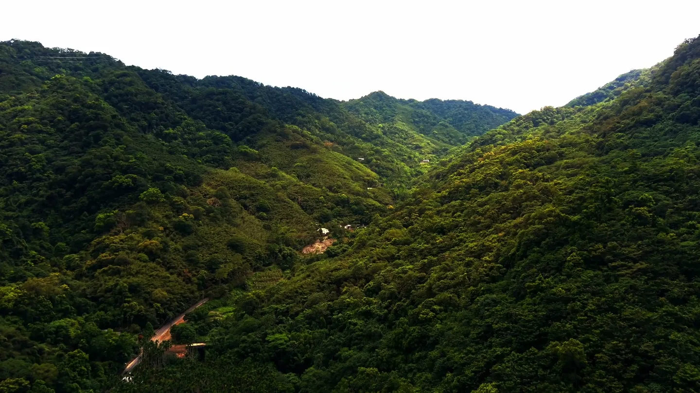 出磺坑地景空拍，作為空拍場域情境圖